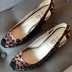 Life stride size 11 leopard heels
